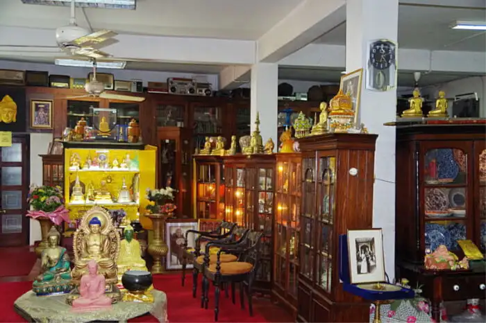 Museum at Gangaramaya Temple Colombo