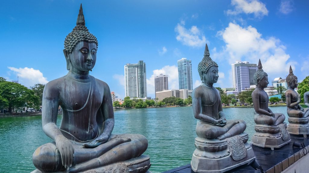 Gangaramaya Temple Colombo - Beira Lake