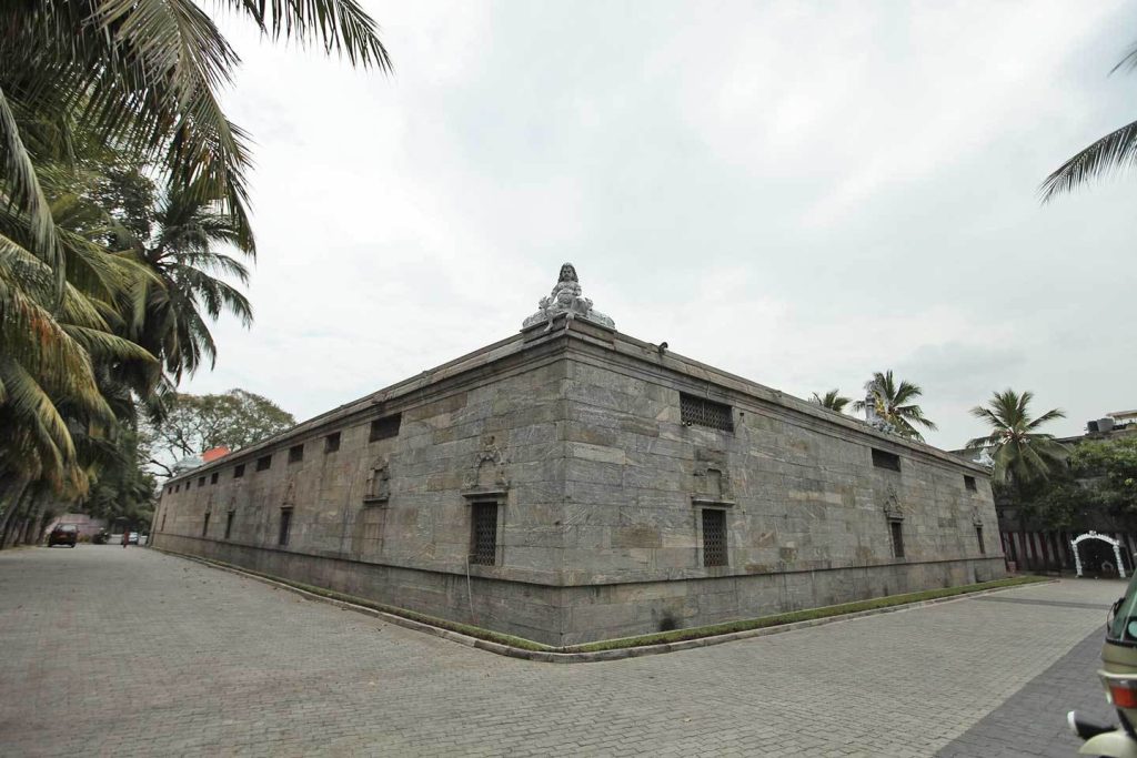 Sri Ponnambalam Vanesar Kovil - Colombo Sri Lanka