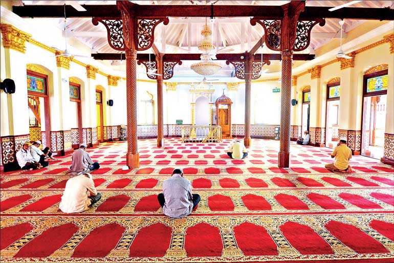 Red Mosque in Colombo