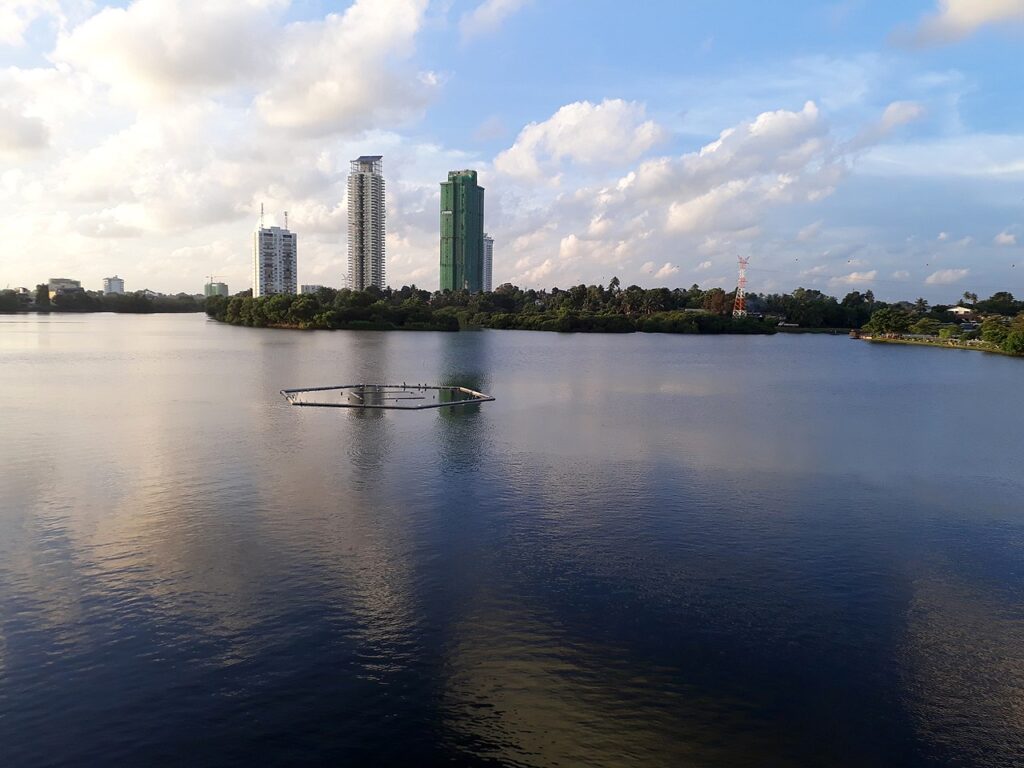 Diyatha Uyana Colombo Diyawanna_Lake