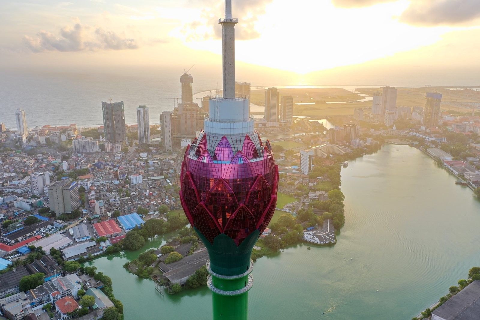 Nelum Kuluna: Sri Lanka’s Iconic Lotus Tower