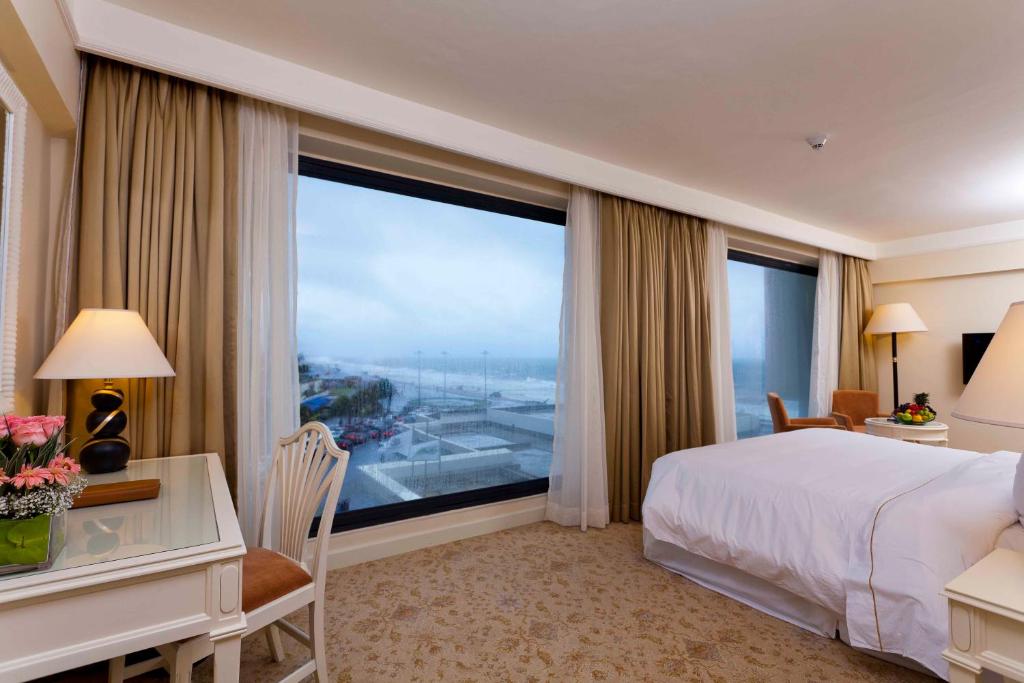 The Kingsbury Colombo - Premium Room