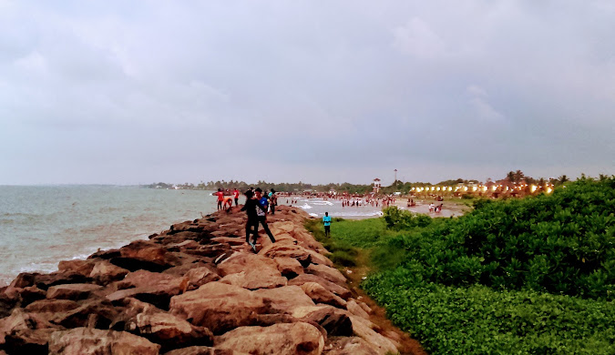 Crow Island Beach Park Colombo