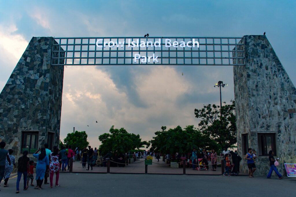 Crow Island Beach Park Colombo