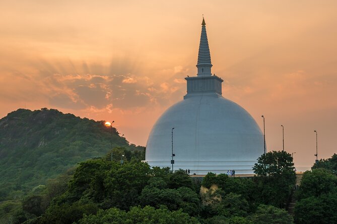 09 Days in Sri lanka - Major Attractions - Dambulla Cave Temple and Kandy: sacred places plus a real evening program