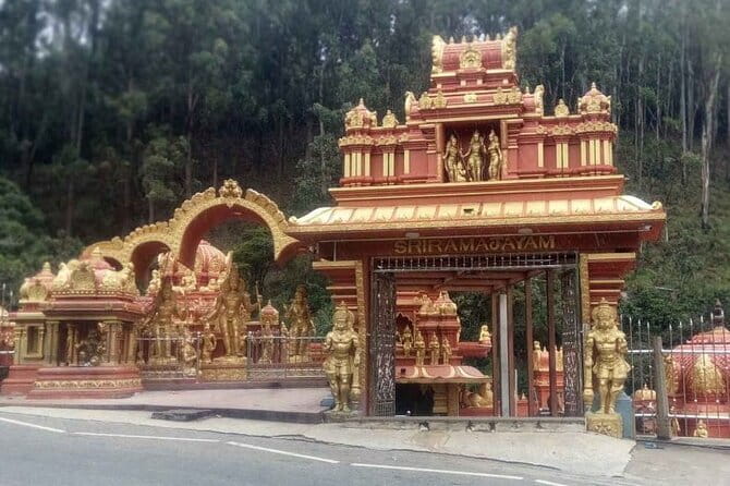 10 Days/ 9 Nights - Heritage Wildlife and Waves in Sri Lanka - Kandy and tea country: tooth relics, gardens, falls