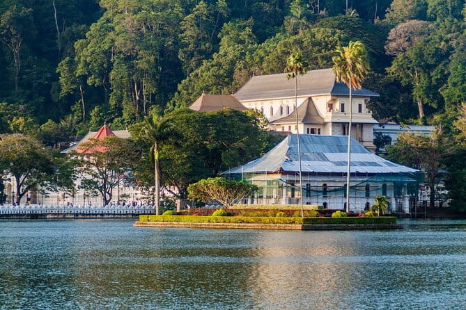 2 Night /3 Days-Highlights of Sri Lanka (Days Can be extended) - Who should book this (and who should not)