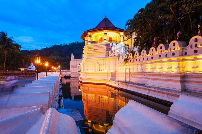 3 Days Tour to Kandy Nuwara Eliya & Sigiriya from Colombo - Day 3 Sigiriya and Dambulla: rock fortress time plus Golden Cave Temple