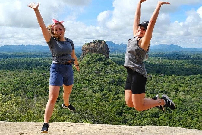 4 Days Tour to Kandy, Sigiriya & Nuwara Eliya - Day 4: Victoria Park, Ramboda Falls, and Mackwoods Tea Estate Learning