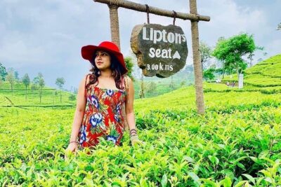 5 DAYS BUDGET TOUR package in Sri Lanka - Day 1 in Kandy: Bahirawakanda Temple, Peradeniya Orchids, and a Lake View