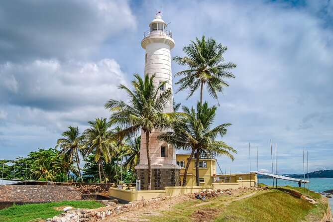 6 Days Private Vehicle with English Speaking Chauffeur - Day 5: Galle Fort, Dutch Hospital, and walking the UNESCO streets