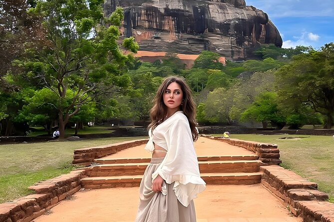 Airport Transfer to Colombo Ella Galle Sigiriya Kandy and More - Sigiriya Transfers: Smooth Logistics Before the Main Event