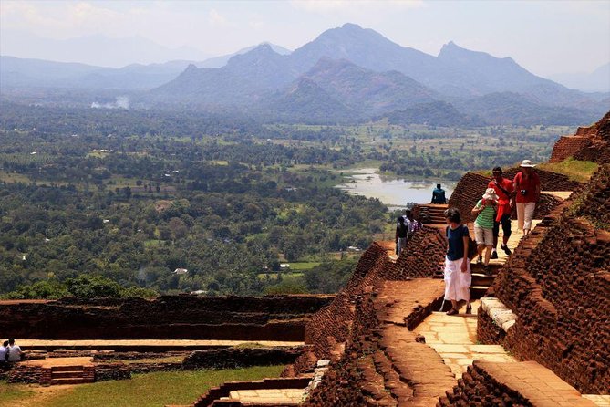 All Inclusive Sigiriya & Dambulla Day Tour from Colombo & Negombo - Who should book this tour, and who should consider other options