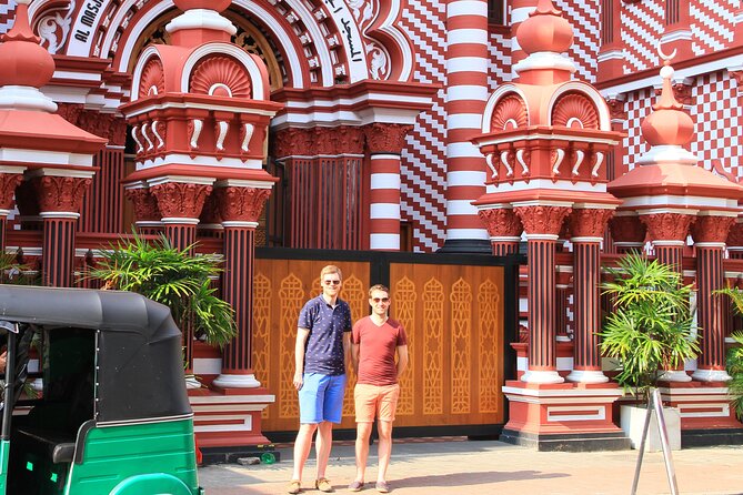 Best of Colombo - Private Guided City Tour - Meeting your guide and getting comfortable quickly