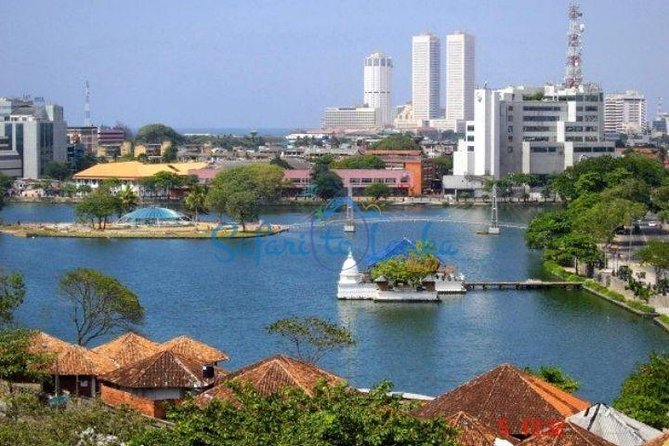 Colombo Airport Layover/Transit City Tour – 5 Hours - BMICH, Tea Lounge, and Galle Face Green for Ocean Air