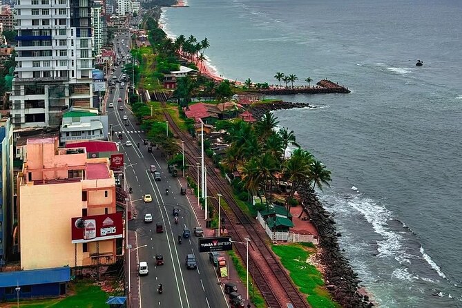 Colombo by Tuk Tuk – Sightseeing Entry Fees included - The two paid add-ons to plan for (Gangaramaya and Old Town Hall)