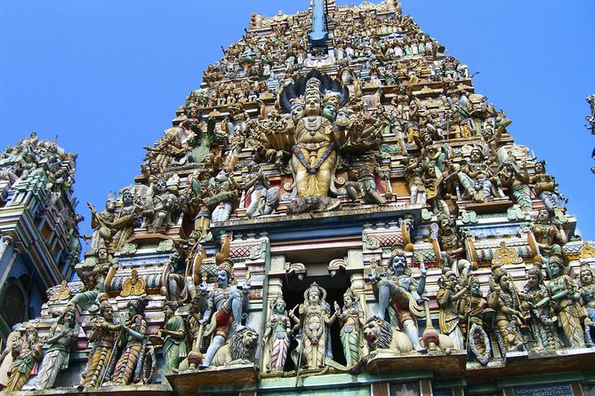 Colombo City Sightseeing - Seema Malaka at Beira Lake: meditation-focused, not showy
