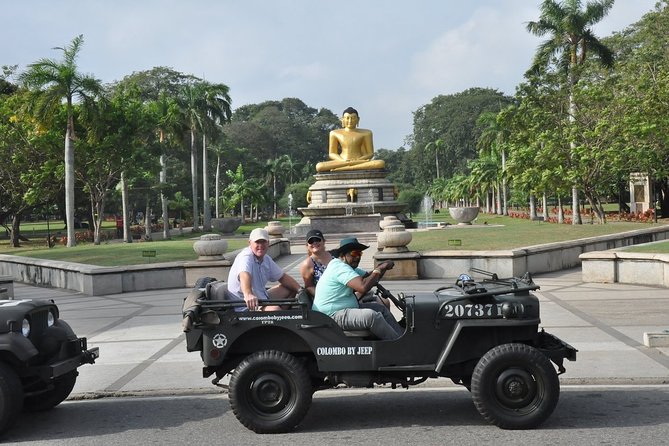 Colombo City Tour by War Jeep - Temples and Memorials: Gangarama Seema Malakaya and the War Memorial