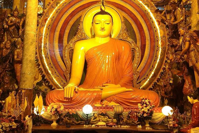 Colombo City Tour from Negombo - Nelum Pokuna Theatre and Viharamahadevi Park: the “slow down” moments