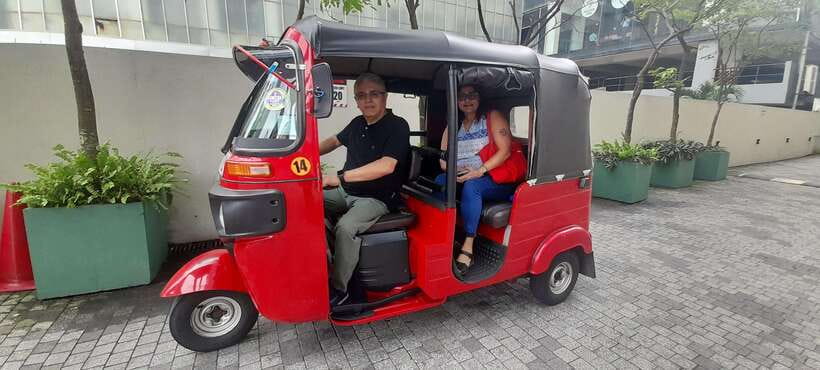 Colombo: Local Guide with Colombo City Tour by Tuk Tuk - Switching gears to Hindu worship at Sri Kailawasanathan Swami Temple