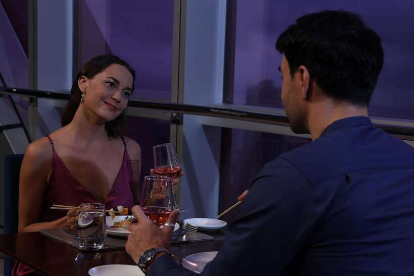 Colombo: Lotus Tower Celebration Dining Experience with Cake - Key highlights you’ll care about
