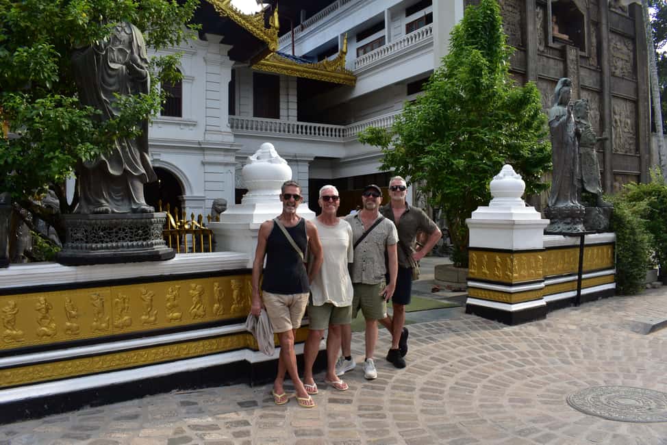 Colombo: private city tour from Negombo with hotel transfers - Sambodhi Chaithya vs Lotus Tower: Your Choice for Harbor Views