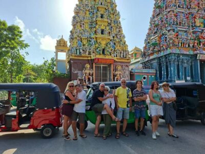 Colombo: Private Tuk-Tuk City Tour with Guide & All Tickets - Pickup in Colombo and at the Cruise Lighthouse: Start Without Stress