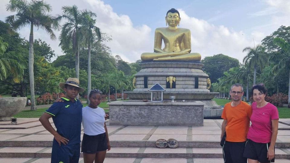 Colombo: Sightseeing Tour by Tuk Tuk Safari - All Inclusive - Sri Kailawasanatan Swami Temple: Dravidian-Style Details That Reward Slower Looking
