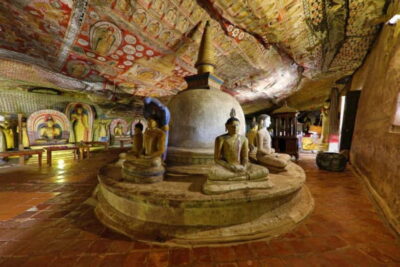 Colombo: Sigiriya, Dambulla Caves, & Wildlife Day Tour - Sigiriya Village Lunch and Fruit: The Human Scale Break