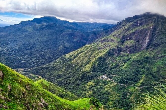 Customized Multi-Day Private Tour Packages in Sri Lanka - A private car with airport handoff you can actually relax into