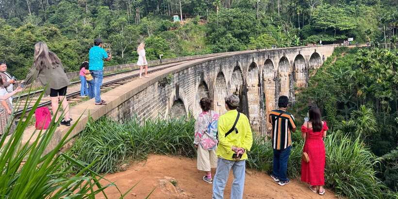 Discover the Best of Sri Lanka in 2 Days - Day 1 in Ella and Nuwara Eliya: Ravana Falls, train views, and Little Adams Peak