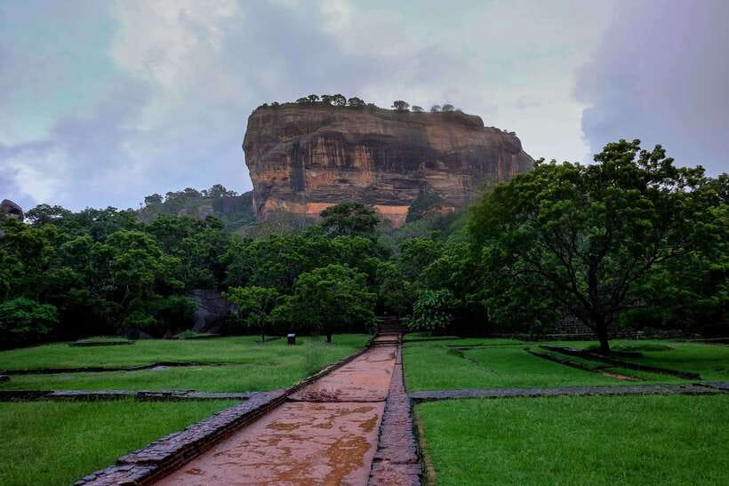 From Colombo: All Inclusive Sigiriya, Dambulla &Village Tour - Why Sigiriya and Dambulla in One Long Day Works
