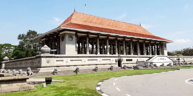 Guided Colombo Half-Day City Tour - BMICH photo stop: architecture without the time pressure