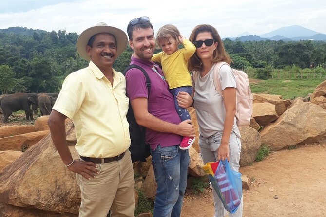 Highlights of Sri Lanka 8 Days Private Tour - Ramboda Falls and Damro Labookellie tea: waterfall drama plus tea-factory reality