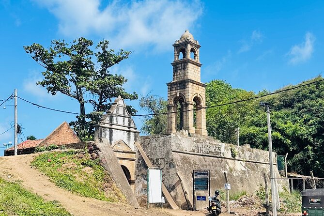 Negombo City Tour by Tuk Tuk with hotel pickup - Negombo city centre plus Bodhirajaramaya Temple