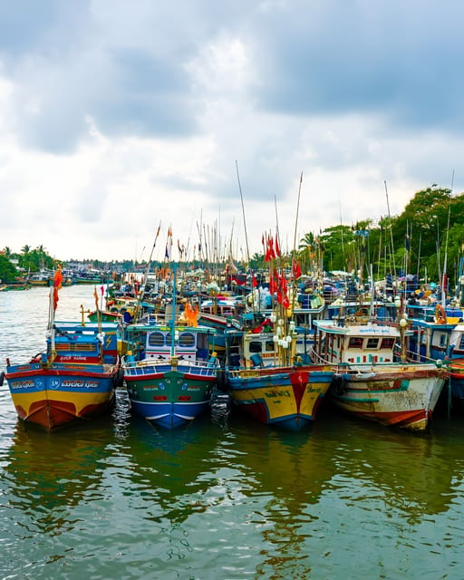 Negombo Heritage Walking Tour - Passing the Prison Landmark and Reaching Dutch Fort Territory