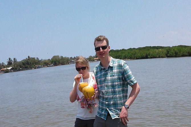 Negombo Lagoon Boat Safari From Negombo - Getting there: tuk-tuk pickup and a relaxed 2-3 hour outing