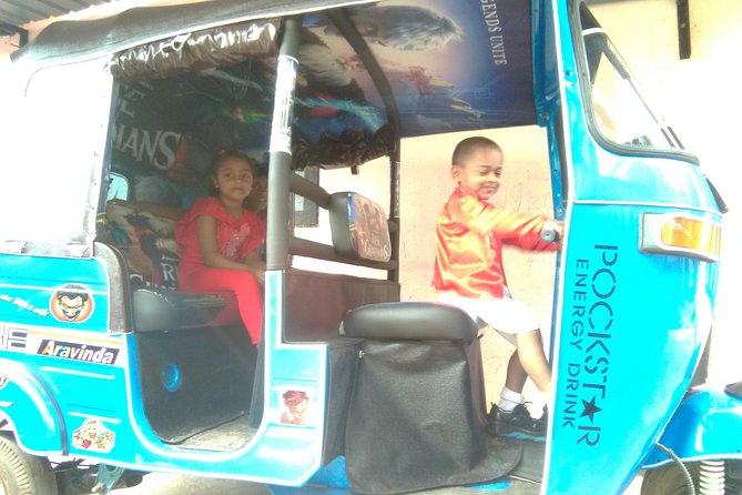 Private City tour in Colombo By tuk tuks or Cars - How the Private Tuk-Tuk or Car Ride Makes Colombo Easier