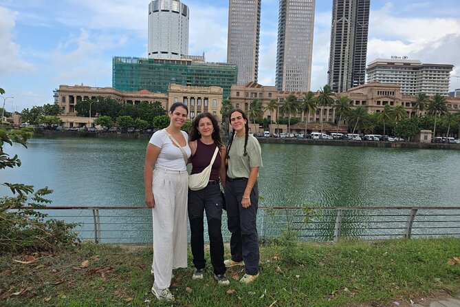 Ride and Explore Colombo and Food By Tuk Tuk Tour All Inclusive - Parks and Coastal Icons: Galle Face Green, Lighthouse, and Ocean Air
