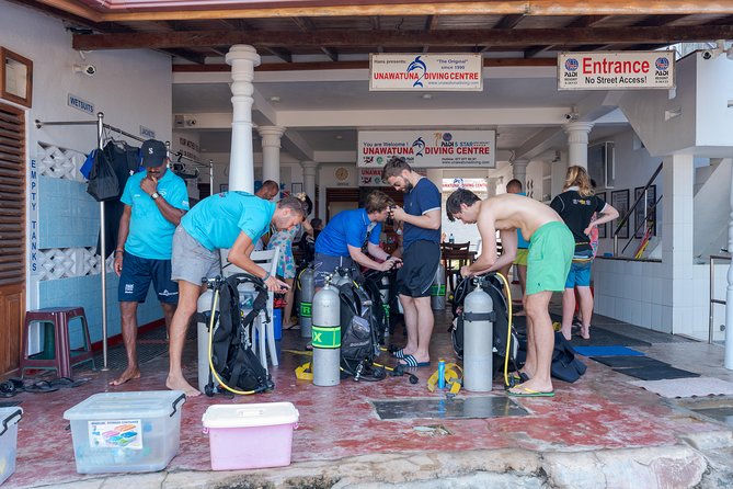 Scuba Diving For Beginners - Depth, Leadership, and What That Means for Your Comfort