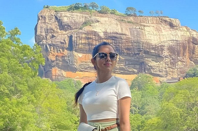 Sigiriya and Dambulla Day Tour from Colombo - Dambulla Cave Temple: best way to experience the murals and statues