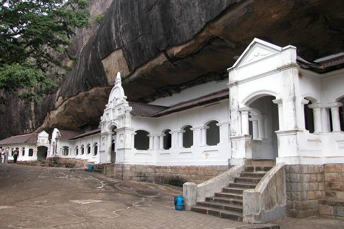 Sigiriya Day Tour From Colombo - The role of the guide: what you should expect