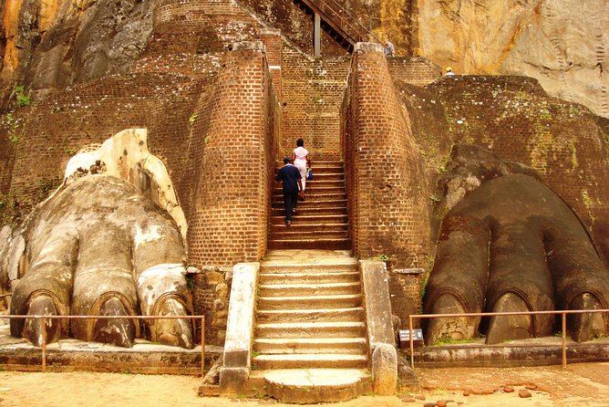 Sigiriya Day Tour from Colombo or Negombo by Private Car / Van - Best Fit: Who Should Book This Private Sigiriya + Minneriya Day