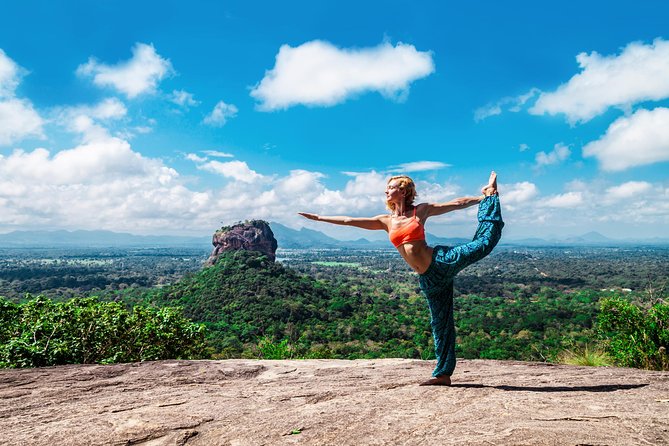 Sigiriya Rock and Dambulla Cave Temple Day Tour - Colombo Pickup to the Spice Garden: How the Day Starts