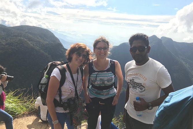 Sigiriya Rock and Dambulla Cave Temples from Negombo (All inclusive day tour) - Dress code and practical packing for temples and rock sites