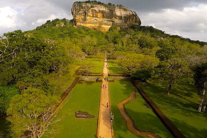 Sigiriya Rock & Cave Temple with Jeep Safari Private Day Trip - Sigiriya Museum: a quick, high-value add-on