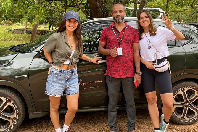 Sigiriya Rock Fortress and Cave Temples Day Trip - Stop 4: Sigiriya Craft Village and Village Life Stops