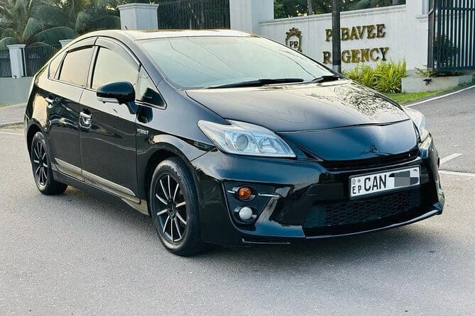 Sri Lanka Car and Driver Hire - Private Driver and Chauffeur - Colombo to Anywhere: Why Private Car Hire Works in Sri Lanka