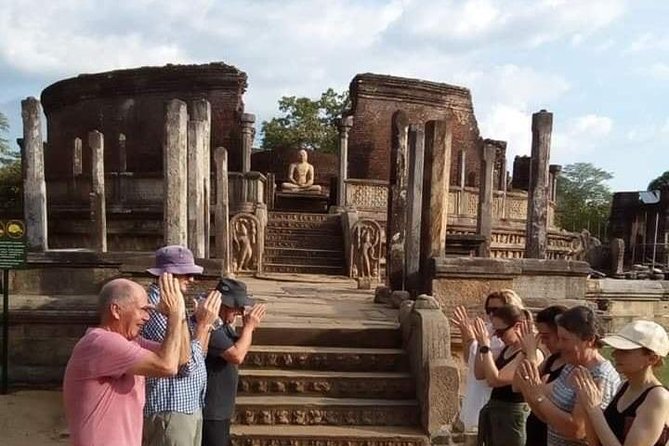 Sri Lanka Private Tour 8 days-Driver/vehicle/accommodation H/B - Day 1: Dambulla Cave Temple and an easy landing